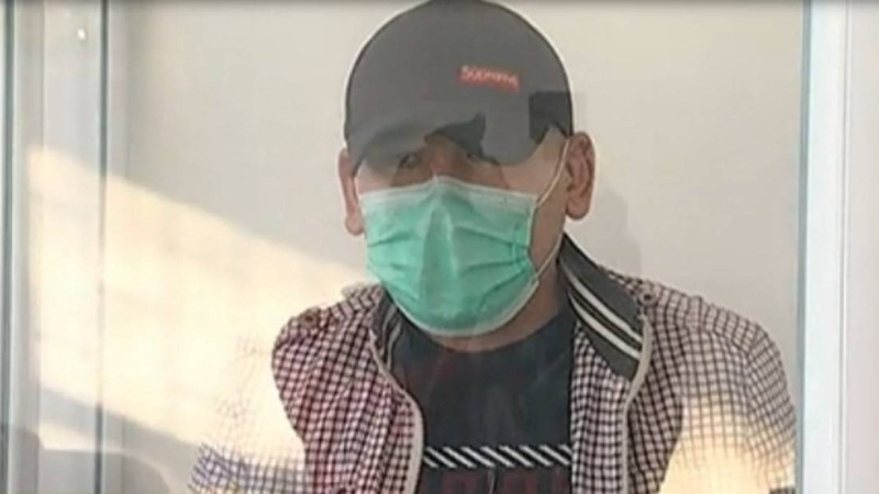 Бала есін жоғалтса да, ұруын тоқтатпаған: Куәгер өгей әкесінен баланы қалай құтқарып алғанын айтып бердi