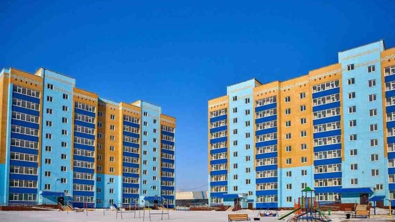 2%-дық ипотека: Тоқаев тұрғын үй бағдарламасына қатысушыларының санатын кеңейтуді тапсырды