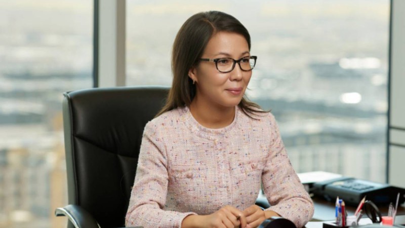 Теңгені ұстап тұру үшін бір күнде 64 млн доллар кетіпті