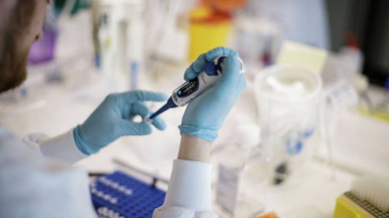 COVID-19 инфекциясына қарсы вакцина тегін болады – әлемдік көшбасшылардың шешімі