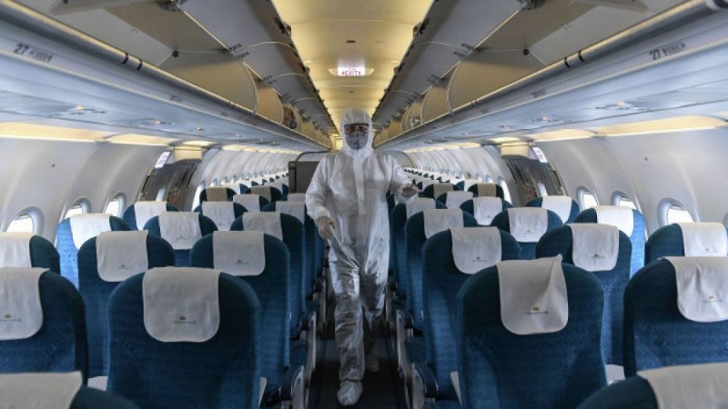 Алматыға қонған ұшақтан коронавирус табылды: бортта 130 жолаушы болған