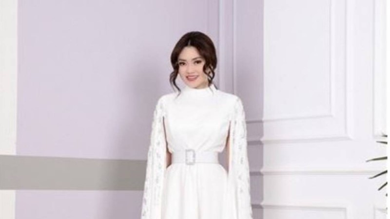 "Күйеуге шығамын": Ерке Есмахан сүйінші жаңалығымен бөлісті