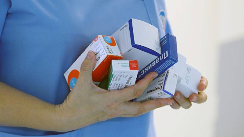 Коронавирус жұқтырған науқастың жағдайын нашарлататын дәрілер белгілі болды