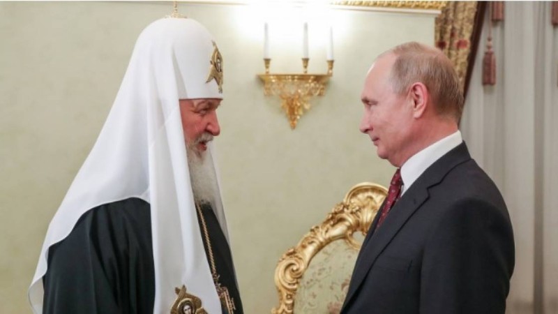 "Боқтады ма?": Патриарх Кириллдің Путинге айтқан сөзі желіде қызу талқыға түсті (ВИДЕО)