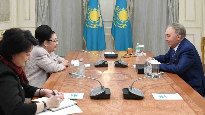 Назарбаев Бибігүл Төлегенованы 90 жылдық мерейтойымен құттықтады - Қазақстан жаңалықтары