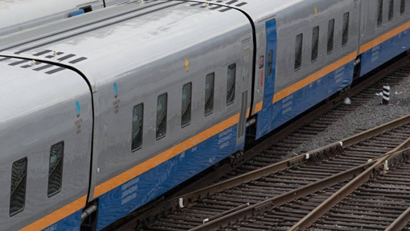 Қазақстанда пойыз билеттері сатыла бастады