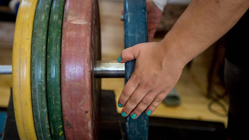 Танымал қазақстандық ауыр атлет әлем чемпионы атағынан айырылды  