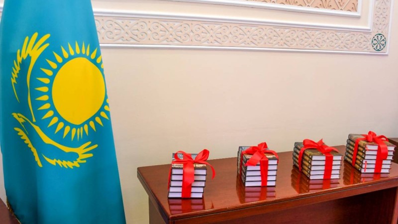 ТАЛДЫҚОРҒАНДА ҚОС КІТАПТЫҢ ТҰСАУЫ КЕСІЛДІ