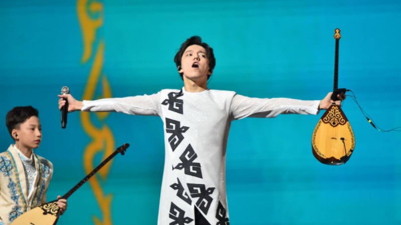 "Ғажап дауысыңды жақсы көремін": Ресейдің халық әртісі Димашқа қандай тілек айтты