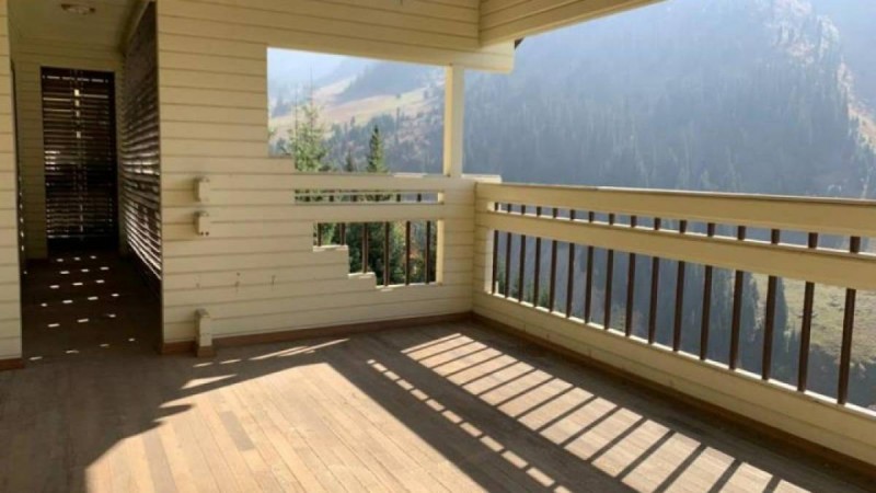 Алматыда  Сағынтаевтың экс-күйеу баласынан тәркіленген коттедж сатылды