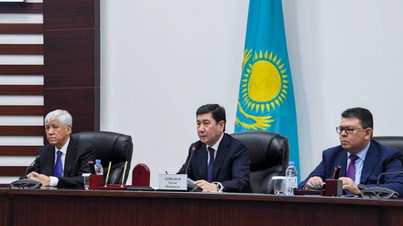 Ерлан Қошанов Алматы облысының жаңа әкімін таныстырды