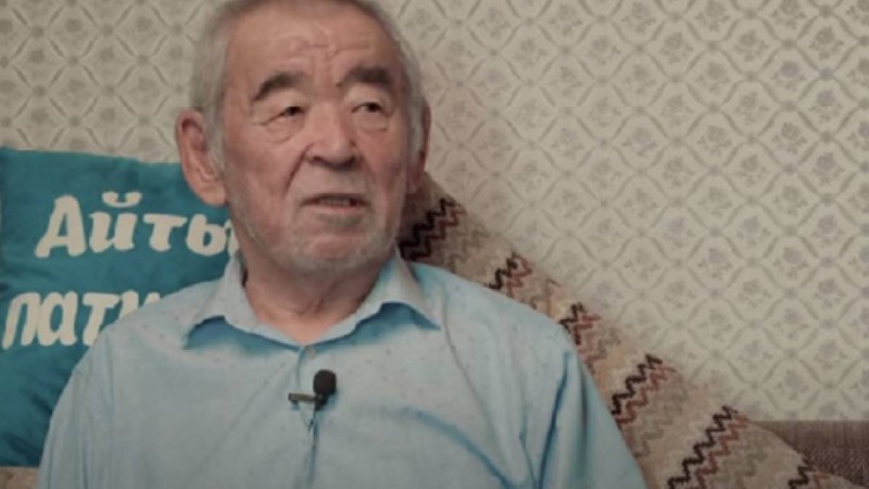 "Алып кетейін деп тұрған жастар жоқ": Жүрсін Ерман өзінің орнына айтысты енді кім жүргізетінін айтты