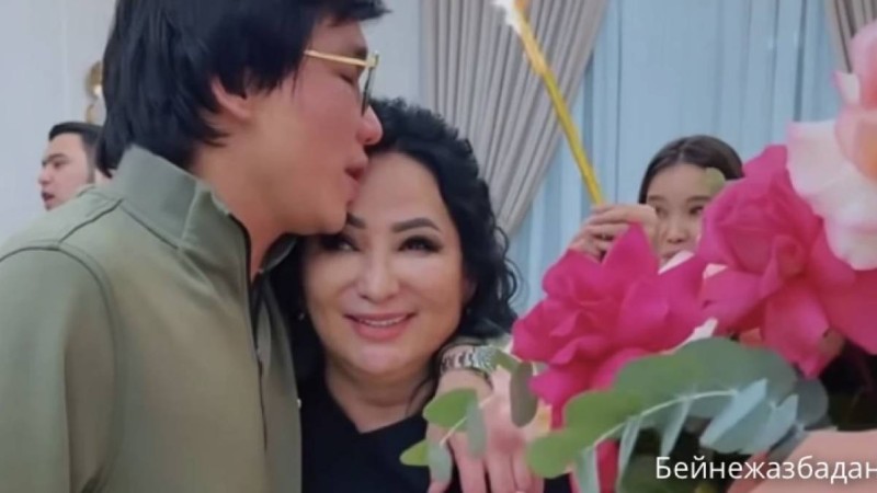 «Ағайынның Қайраты». Жұлдыз Әбдукәрімованың Қайрат Нұртасқа айтқан тілегі желіні шулатты