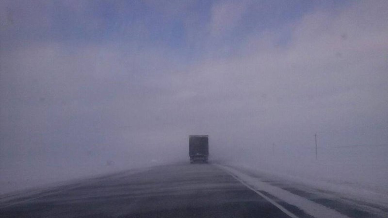 ШҚО-да боранға байланысты бірқатар жолда көлік қозғалысы шектелді