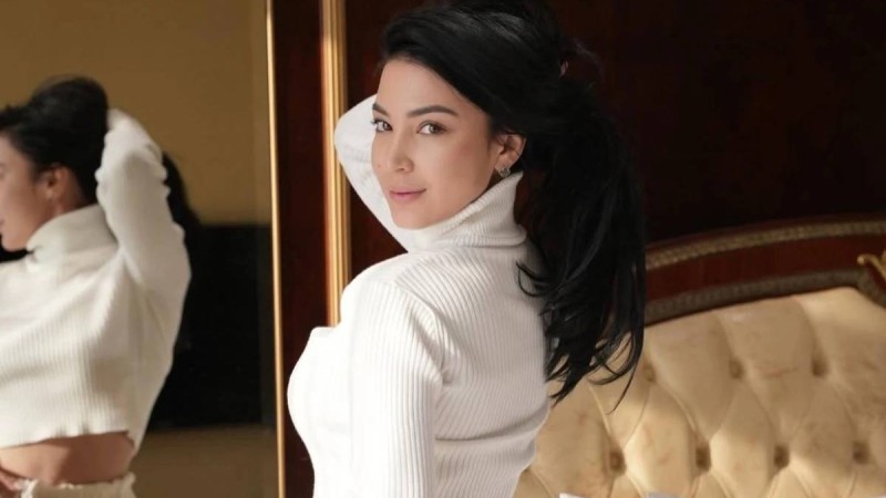 "Ұятсыз жерлерін суретке түсіріп жібереді": Сабина Мовлаева жігіттерге үндеу жасады