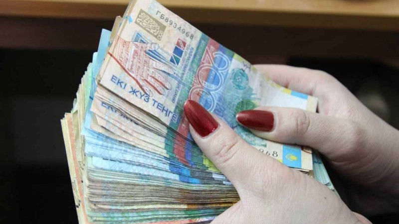 Қарағандылық әйел 190 млн теңгені заңсыз қолма-қол ақшаға айналдыруға тырысқан - Қазақстан жаңалықтары