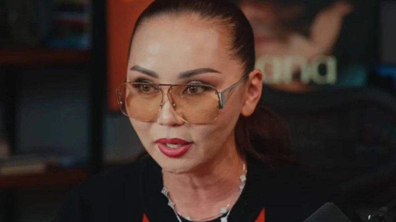 "Баяшка" деп атайды": Баян Мақсатқызы немерелері туралы айтты