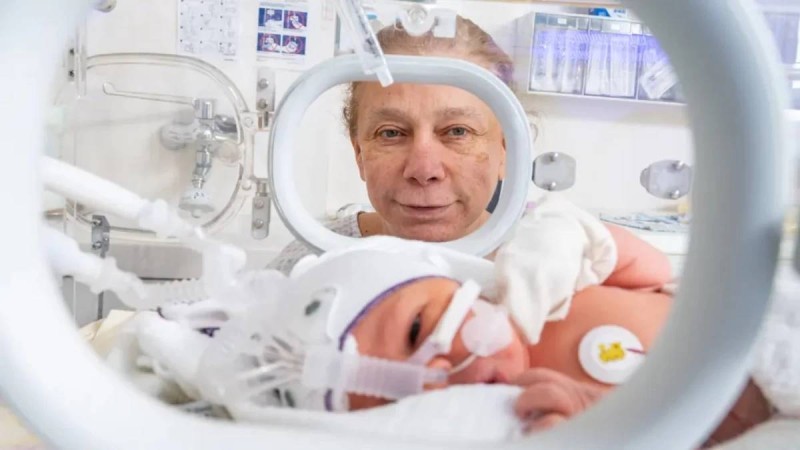 Әйел 66 жасында оныншы баласын дүниеге әкелді