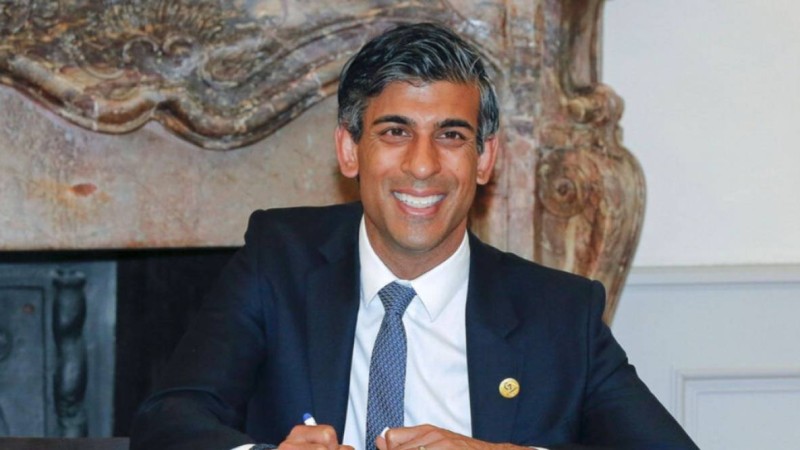 Жеңілістен кейінгі жеңіс: Риши Сунак билікке қалай келді?
