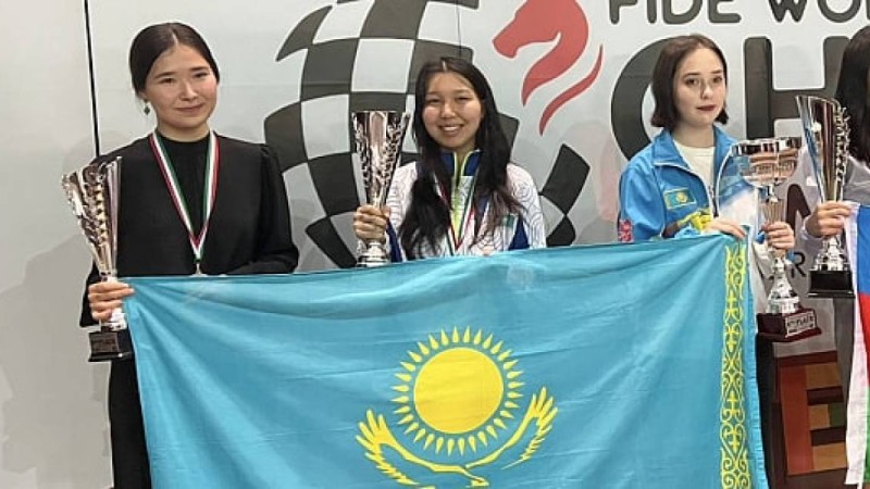 Қазақстан шахматшылары Италиядағы әлем чемпионатында күміс және қола медальдарды жеңіп алды