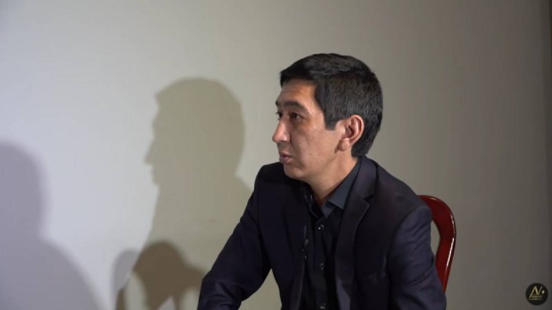 "Партиямды бәрібір құрамын". Ринат Зайытов өзін "өзгеріп кетіпсің" дегендерге жауап берді