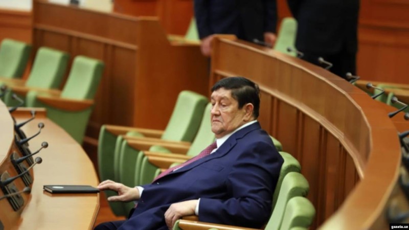 Шавкат Мирзияев ең қауіпті шенеунікті қызметтен босатты