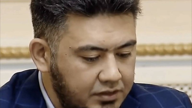 Сессияда боқтық сөз айтқан депутат кешірім сұраудан бас тартты (видео)