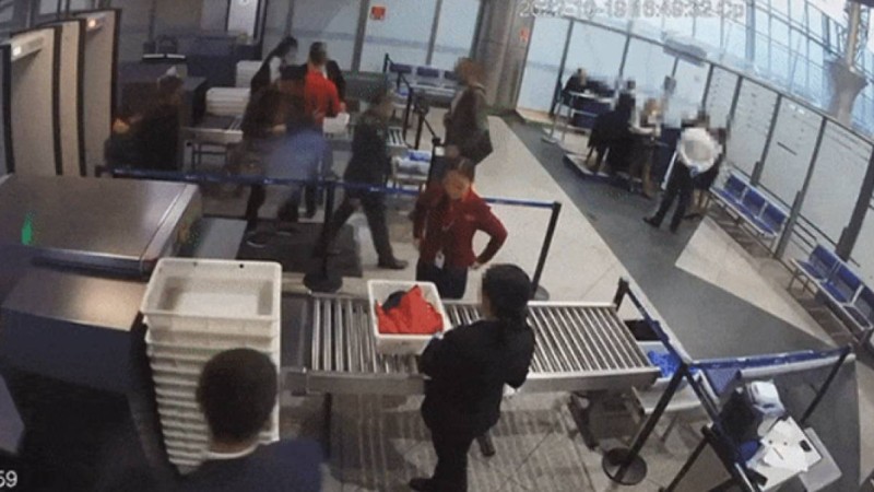 Алматы әуежайында жолаушының пауэрбанкі жанып кетті