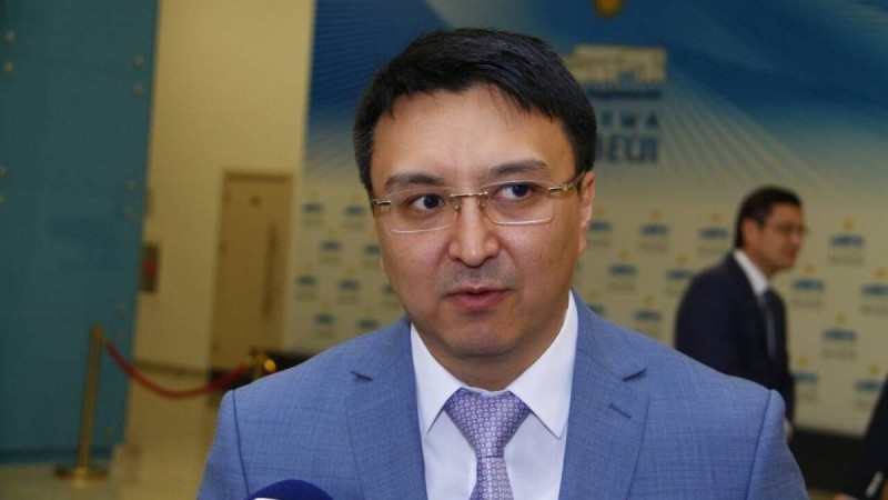 "Мұқалмас" елде не себепті қызу талқылануда?