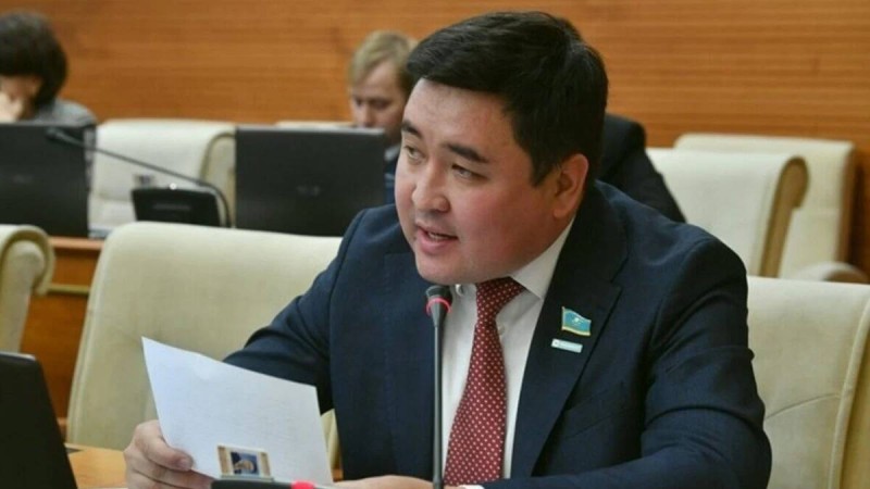 Қазақстанда жалған жарнама жасаған өнер жұлдыздары жазалануы керек – Депутат