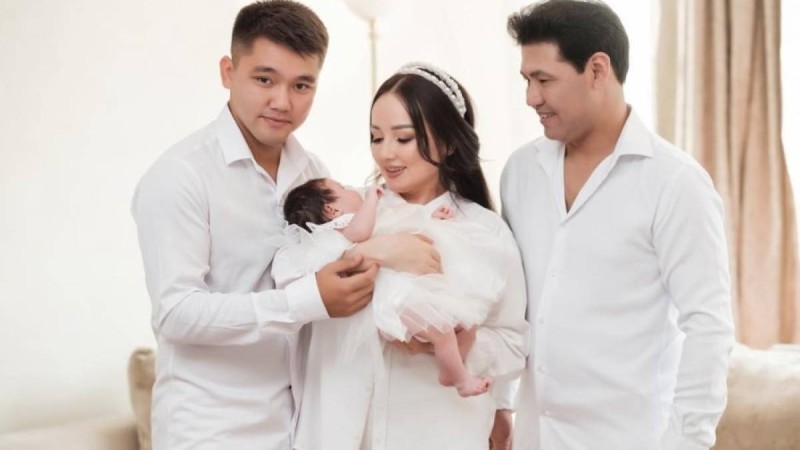 "Отағасы рұқсат бермеді": Жазира Байырбекова сәбилі болғанын неге жасырды - Қазақстан жаңалықтары