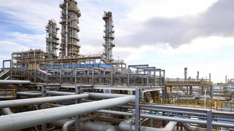 Атырау мұнай өңдеу зауытының бас директоры мен бас инженері қызметінен босатылды