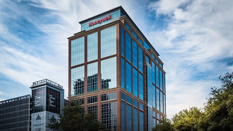 Ресейден кетіп жатқан 56 шетелдік компания Қазақстанға келуге ниетті