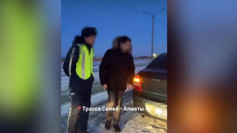 Полицей формасын киіп, «табыс таппақ» болған қазақстандық ұсталды