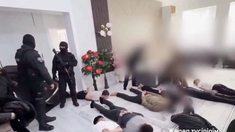 Шымкентте «алтын Назираның» зәулім үйінен бума-бума ақша мен 12 келі алтын табылды (ВИДЕО)