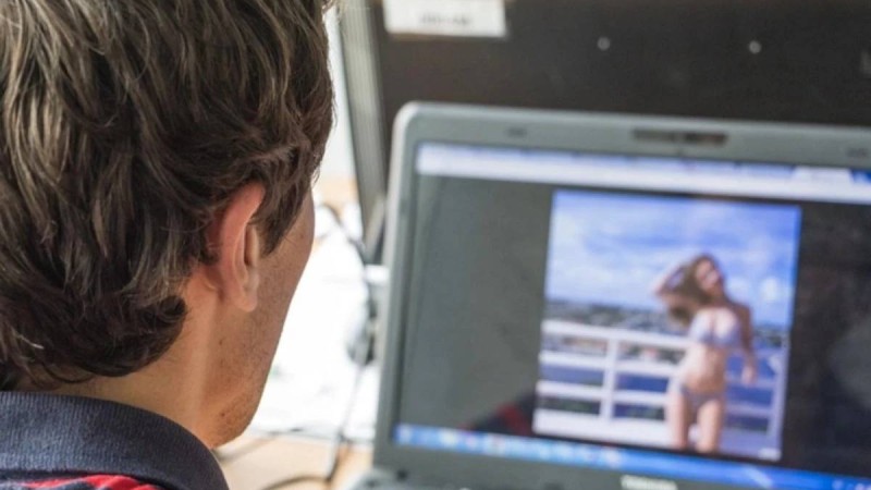 "Балалар порнографиясын жазған": Қарағандыда туған қыздарын жыныстық құлдыққа сатқан аналар ұсталды