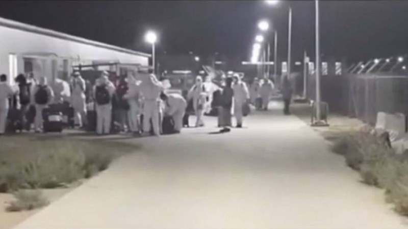 Қытай жұмысшылардың Атырауға келген сәті видеоға түсіп қалды: Індет әкеліп жатыр