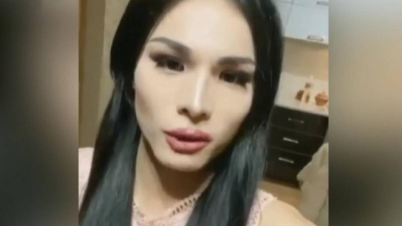 «Қыз болып өмір сүргім келеді»: қызтеке жігіт Тоқаевтан көмек сұрамақ (видео)