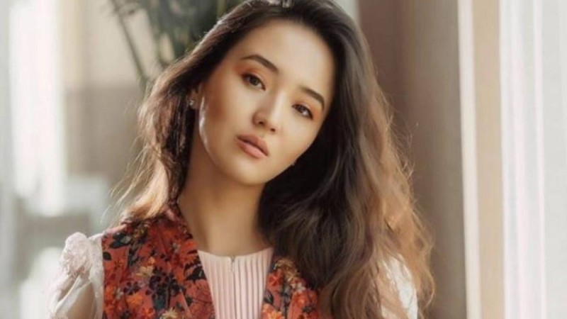 Актриса Гүлназ Жоланова ана атанды