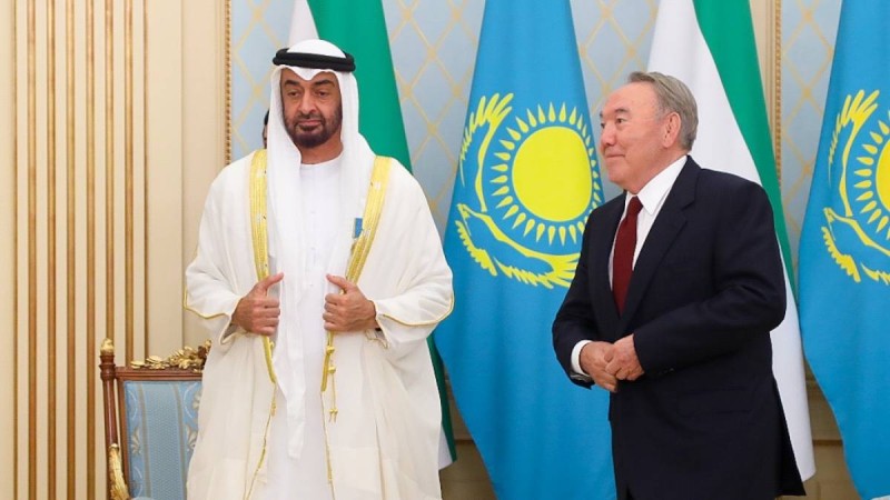 6 млрд АҚШ доллары инвестиция: Назарбаев БАӘ шейхымен кездесті