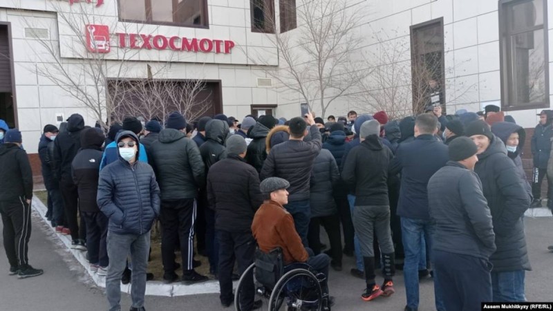 Ресей нөмірін таққан көлік жүргізушілері наразылыққа шықты