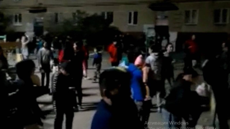 Көкшетау тұрғыны көп қабатты ғимараттың ауласында би кешін ұйымдастырды - Қазақстан жаңалықтары