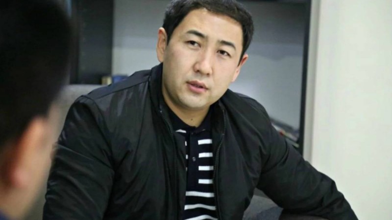 "Қалтамда 30 теңгем ғана қалған": Ғаділбек Жанай өнердегі қиын кезеңдерін еске алды