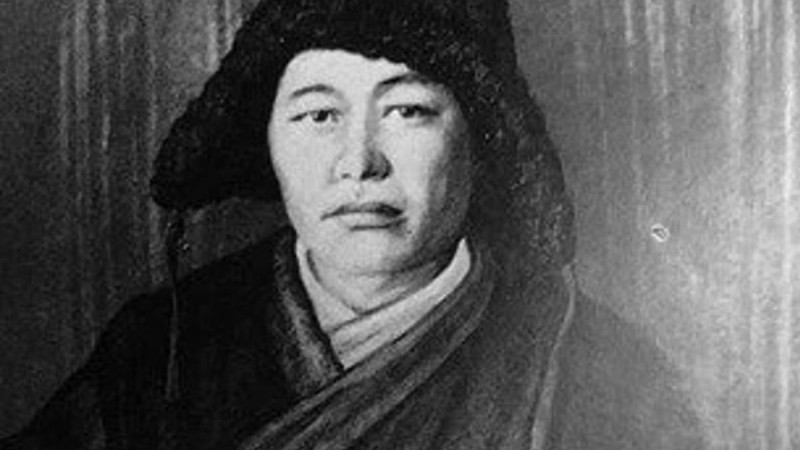 Әміре Қашаубайұлының қабірінің басына белгі тас орнатылмақ