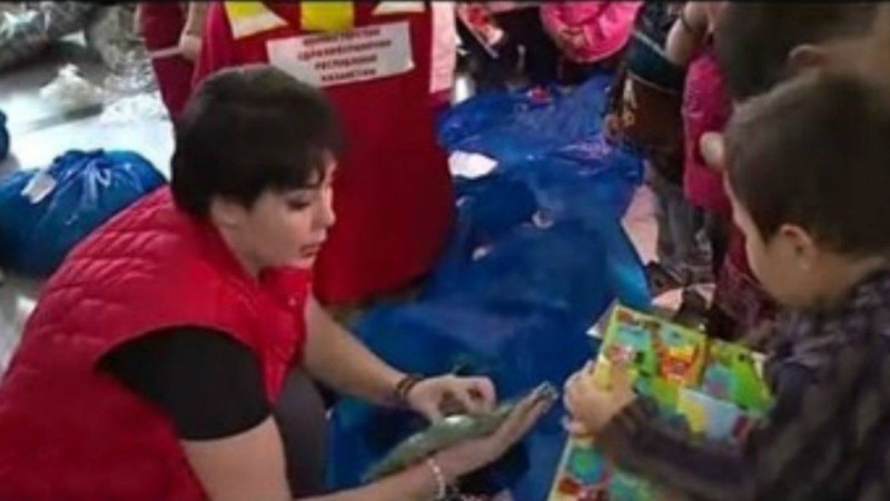 "Балалар ұзақ уақыт түрмеде отырған". Аржан Саин Ирактан эвакуацияланған балалар туралы айтып берді
Ирак түрмесінде аналарымен отырған