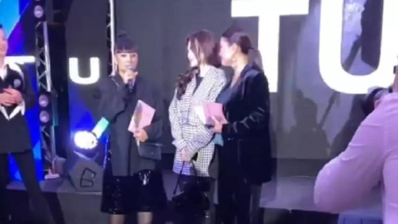 Ерке Есмаханның күнделігі аукционда 1 млн теңгеге сатылып кетті (фото)