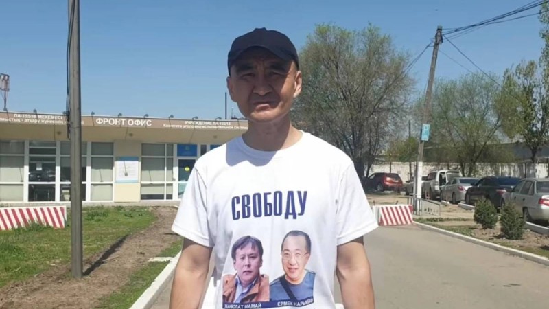 Атырау соты Макс Боқайдың "әкімшілік қадағалау тәртіпті бұзды" деп айыпталуын заңсыз деп таныды