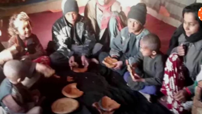 Аш отырған Ауған қазақтары Қазақстанға алып кетуді сұрады (ВИДЕО)