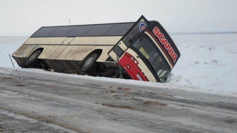 Солтүстік Қазақстанда жолаушылар автобусы апатқа ұшырады