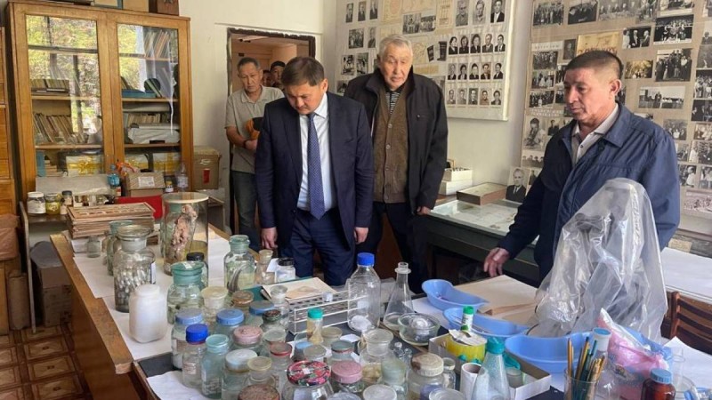 Что Глава государства Касым-Жомарт Токаев придает очень важное значение развитию научного потенциала нашей страны – Саясат Нурбек